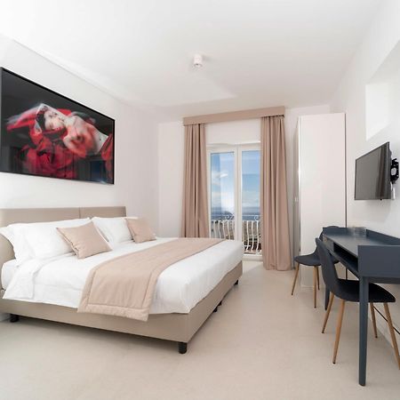 La Prora Apartments กาปรี ภายนอก รูปภาพ