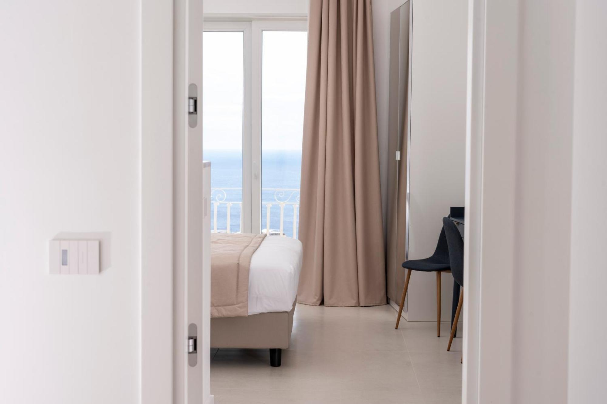 La Prora Apartments กาปรี ภายนอก รูปภาพ