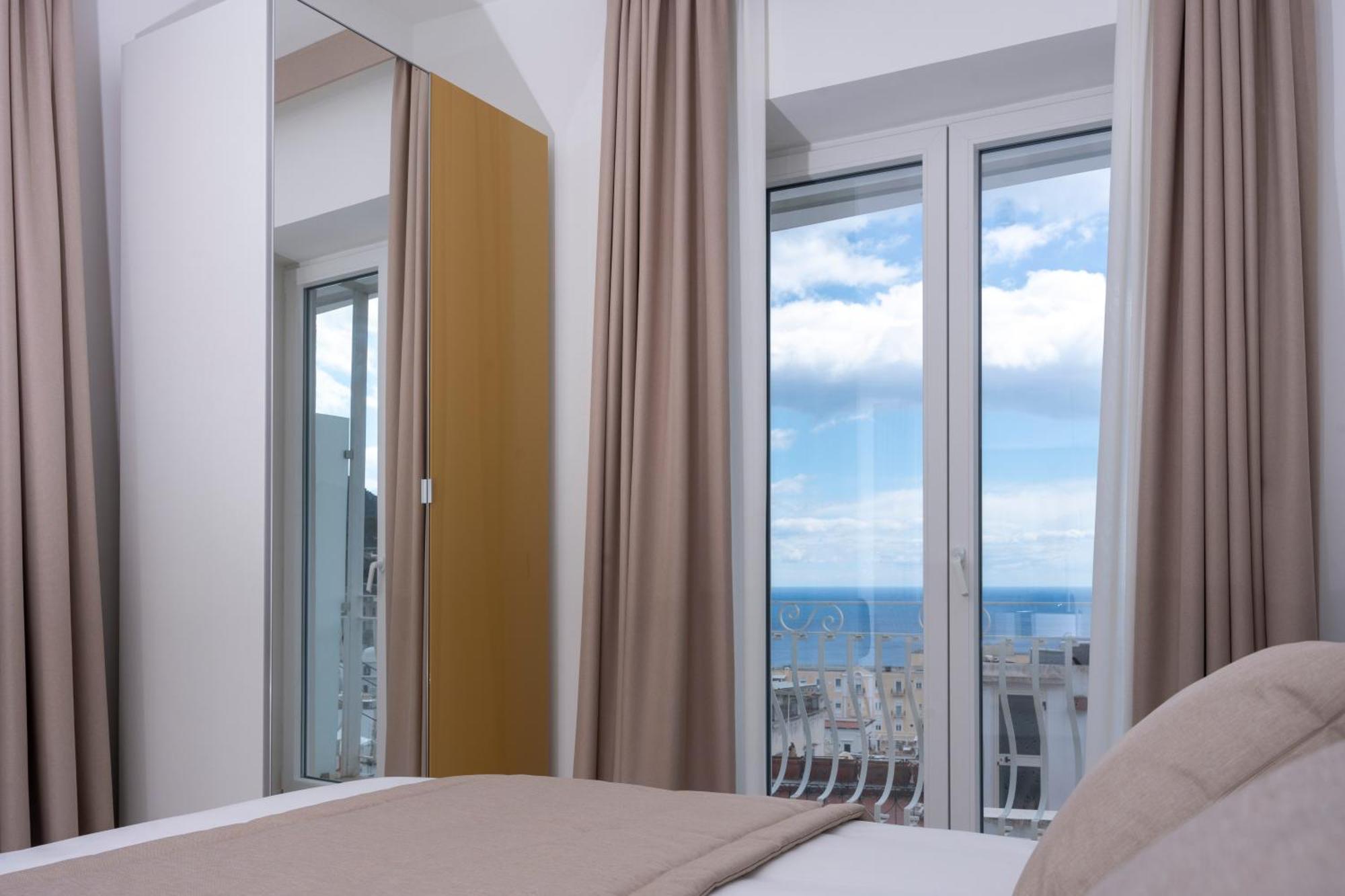 La Prora Apartments กาปรี ภายนอก รูปภาพ
