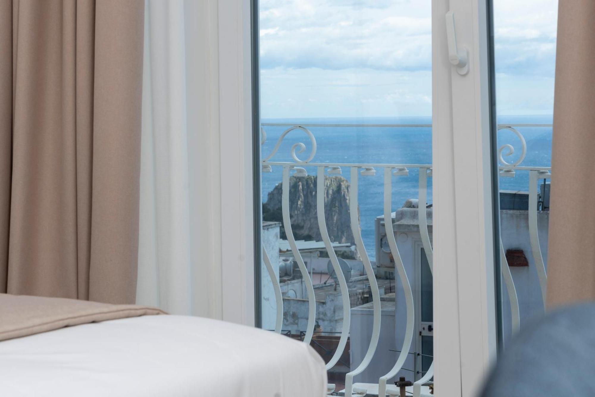 La Prora Apartments กาปรี ภายนอก รูปภาพ